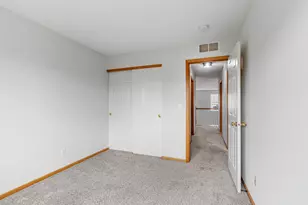 713 Cobblestone Way, Shakopee, MN 55379 - Photo 19