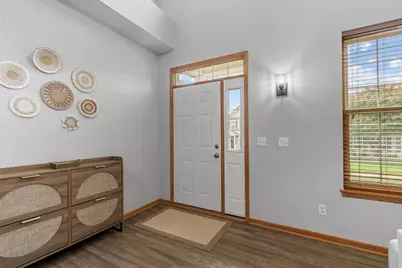 713 Cobblestone Way, Shakopee, MN 55379 - Photo 13