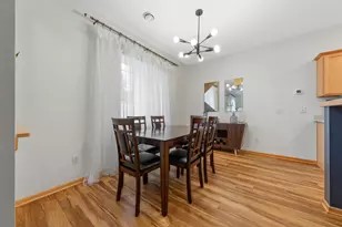 738 Maple Hills Dr, Maplewood, MN 55117 - Photo 11