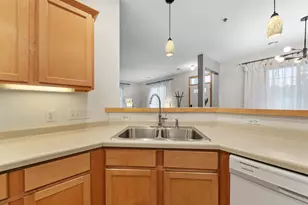 738 Maple Hills Dr, Maplewood, MN 55117 - Photo 15
