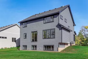 621 Kraewood Dr, Northfield, MN 55057 - Photo 3