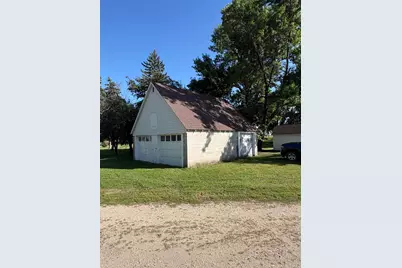 1030 1st Street W, Montevideo, MN 56265 - Photo 29