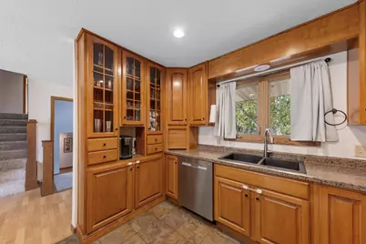 1552 Nottingham Drive, North Mankato, MN 56003 - Photo 15