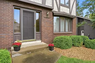 4710 Goldenrod Ln N, Plymouth, MN 55442 - Photo 7