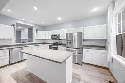 1686 Village Trail E #2, Maplewood, MN 55109 - Photo 5