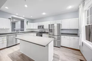 1686 Village Trail E, Maplewood, MN 55109 - Photo 5