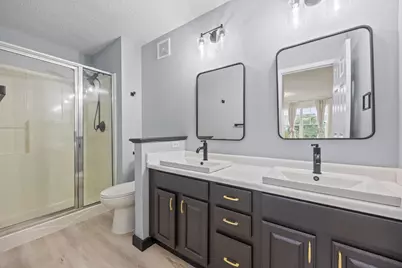 1686 Village Trail E #2, Maplewood, MN 55109 - Photo 17