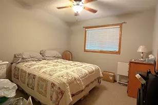 140 Orchard Manor Dr SE, Plainview, MN 55964 - Photo 11