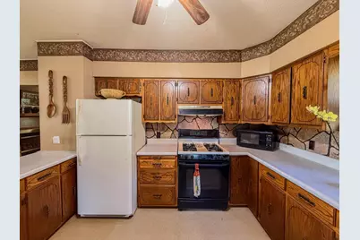 18413 60th Street SW, Prinsburg, MN 56281 - Photo 17