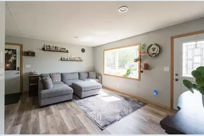 113 N Hawthorn Street, Royalton, MN 56373 - Photo 5