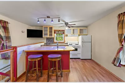 2184 Minnehaha Avenue E, Saint Paul, MN 55119 - Photo 1