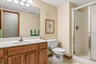 516 Holly Ln N, Oakdale, MN 55128 - Photo 37
