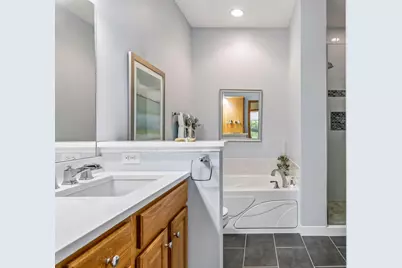 516 Holly Lane N, Oakdale, MN 55128 - Photo 25