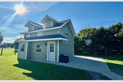 310 7th Street SW, Roseau, MN 56751 - Photo 11