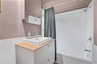 2017 22nd Avenue NE, Minneapolis, MN 55418 - Photo 35