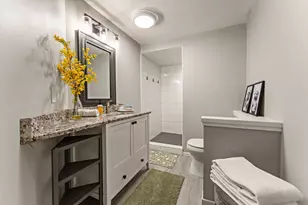 940 Trail Ct, Eagan, MN 55123 - Photo 35