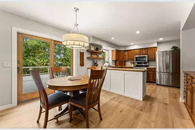 940 Trail Court, Eagan, MN 55123 - Photo 7