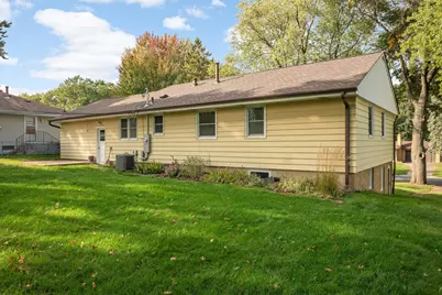 3829 Oak Street N, Brooklyn Center, MN 55429 - Photo 31