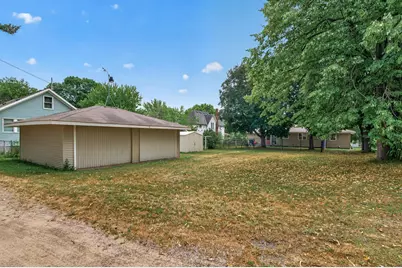 6516 Elm Street, North Branch, MN 55056 - Photo 9