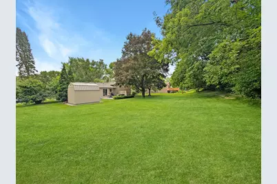 10500 39th Avenue N, Plymouth, MN 55441 - Photo 31