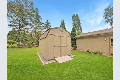10500 39th Avenue N, Plymouth, MN 55441 - Photo 29