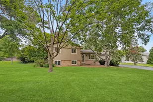 10500 39th Ave N, Plymouth, MN 55441 - Photo 35
