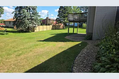 1727 30th Street NW, Rochester, MN 55901 - Photo 3