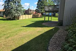 1727 30th St NW, Rochester, MN 55901 - Photo 3