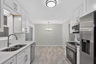 406 Centennial Dr, Roseville, MN 55113 - Photo 5