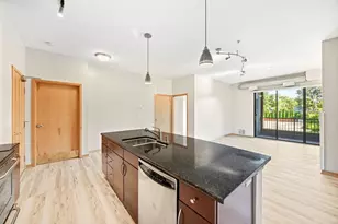 4525 Park Commons Dr, Saint Louis Park, MN 55416 - Photo 9