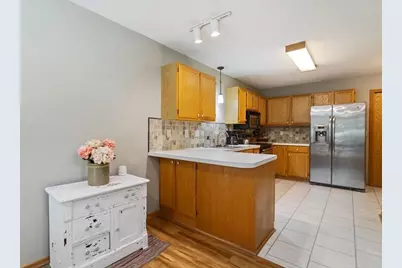 9923 Fillmore Street NE, Blaine, MN 55434 - Photo 5