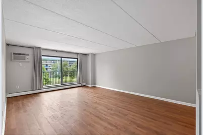 10501 Cedar Lake Road #318, Minnetonka, MN 55305 - Photo 5