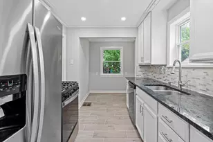 2708 Webster Ave S, Saint Louis Park, MN 55416 - Photo 9