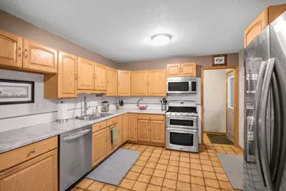 9581 Pilgrim Lane N, Maple Grove, MN 55369 - Photo 11