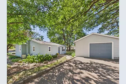 2379 Roselawn Avenue W, Lauderdale, MN 55113 - Photo 3