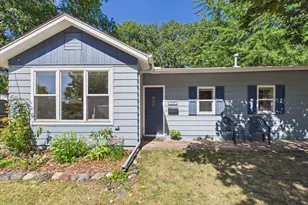 2379 Roselawn Ave W, Lauderdale, MN 55113 - Photo 5