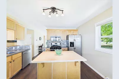 2379 Roselawn Avenue W, Lauderdale, MN 55113 - Photo 13