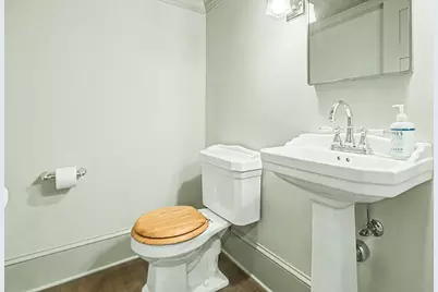 831 Fairview Avenue N, Saint Paul, MN 55104 - Photo 31