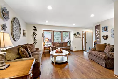 112122 Haering Lane, Chaska, MN 55318 - Photo 7