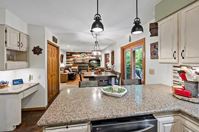 112122 Haering Lane, Chaska, MN 55318 - Photo 13