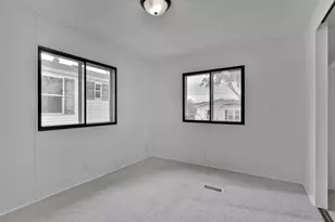 13100 318th St, Lindstrom, MN 55045 - Photo 7