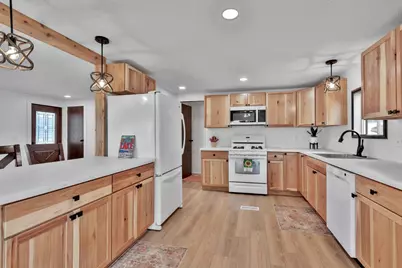 13100 318th Street #112, Lindstrom, MN 55045 - Photo 5