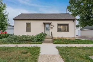 212 E Rock St, Mankato, MN 56001 - Photo 1