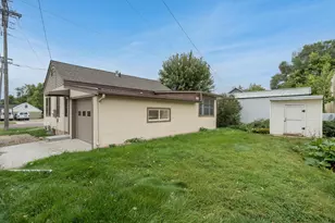 212 E Rock St, Mankato, MN 56001 - Photo 3