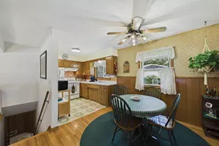 2364 St Albans St N, Roseville, MN 55113 - Photo 5