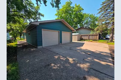 645 W 3rd Street, Rush City, MN 55069 - Photo 29
