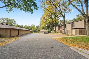 2531 Unity Ave N, Golden Valley, MN 55422 - Photo 23
