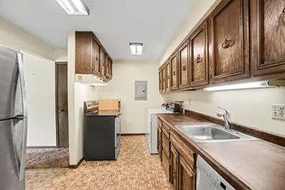 2531 Unity Avenue N #253, Golden Valley, MN 55422 - Photo 9