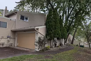 1517 N Innsbruck Dr, Fridley, MN 55432 - Photo 3
