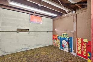 5242 James Ave N, Minneapolis, MN 55430 - Photo 25